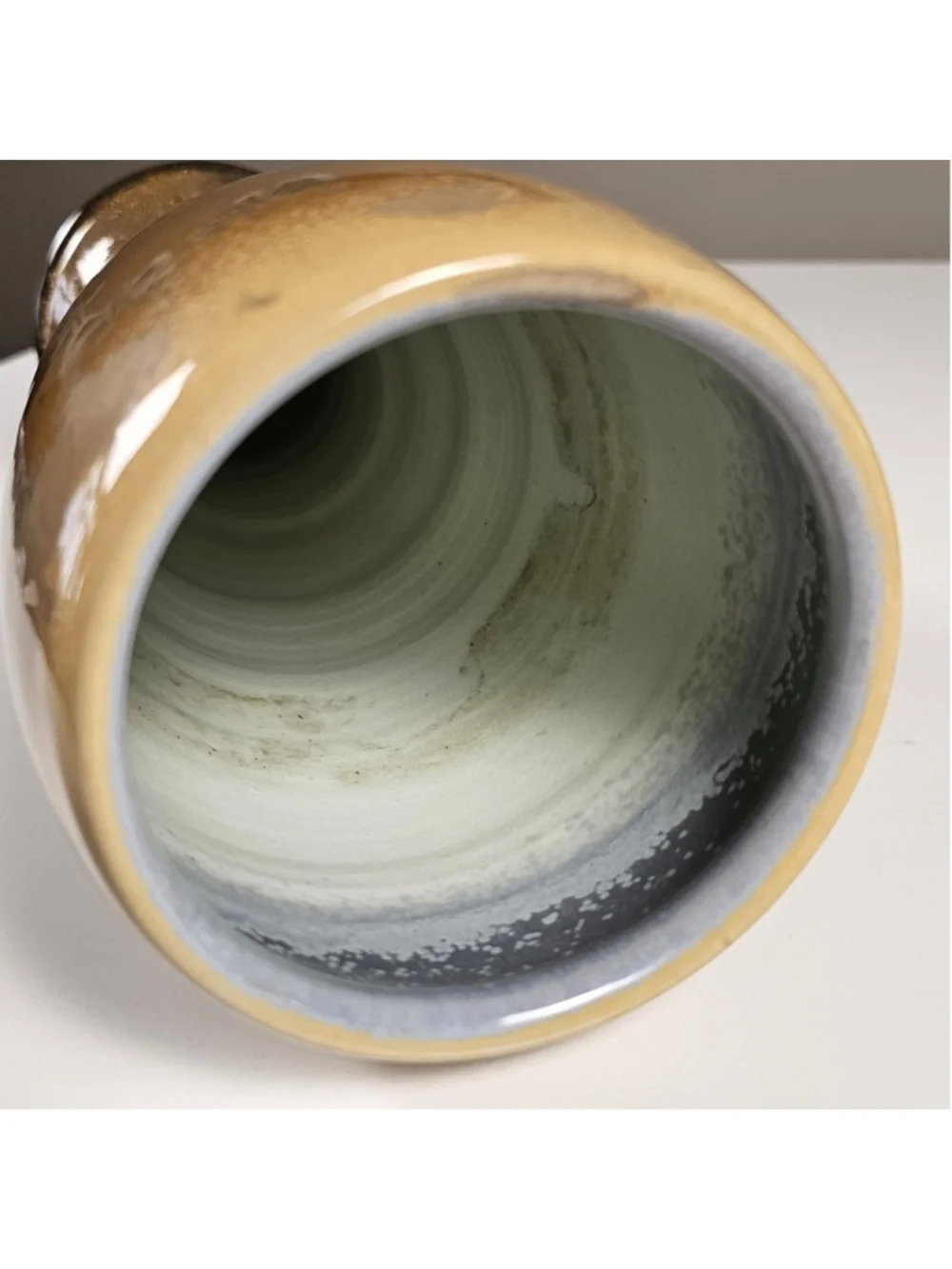 Ernie Ernie Miller Crystalline Glaze Studio Art Pottery Vase 2006 Signed 10.75